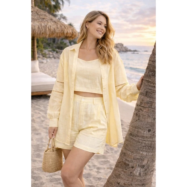 Outra vista de Conjunto 3 peças 100% algodão · camisa, cropped e short