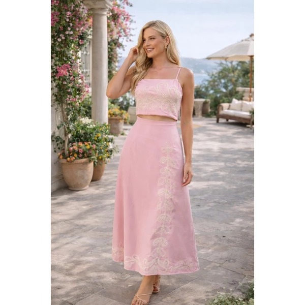 Conjunto top e saia midi